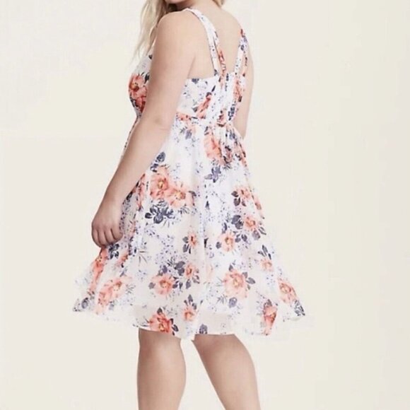 Torrid Size 1 White Floral Print Crinkled Chiffon Sleeveless Mini Dress - Picture 2 of 7